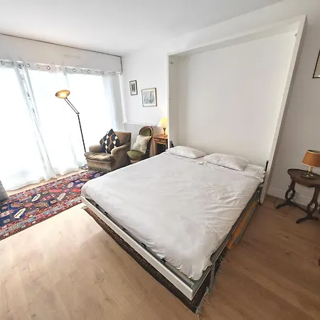 Avec Balcon Et Parking à Alésia *